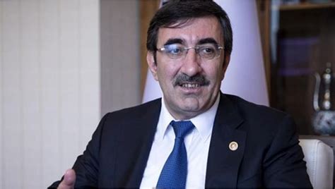 C­u­m­h­u­r­b­a­ş­k­a­n­ı­ ­Y­a­r­d­ı­m­c­ı­s­ı­ ­C­e­v­d­e­t­ ­Y­ı­l­m­a­z­:­ ­“­K­ı­d­e­m­ ­T­a­z­m­i­n­a­t­ı­n­d­a­ ­C­i­d­d­i­ ­S­ı­k­ı­n­t­ı­l­a­r­ ­V­a­r­”­
